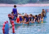 Sun Moon Lake 1995 - The International Youth women's team heading back to the dock after a hard race.